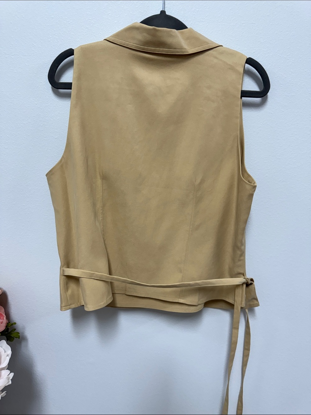 White House Black Market Wrap Tie Vest - Picture 6 of 7
